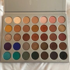 Jaclyn Hill Palette